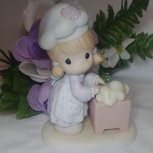 Precious Moments Figurine: 1999 We Knead You Grand